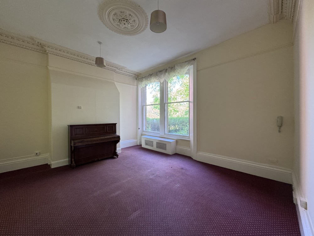 9 Moor Park Avenue, Preston  PR1 6AS