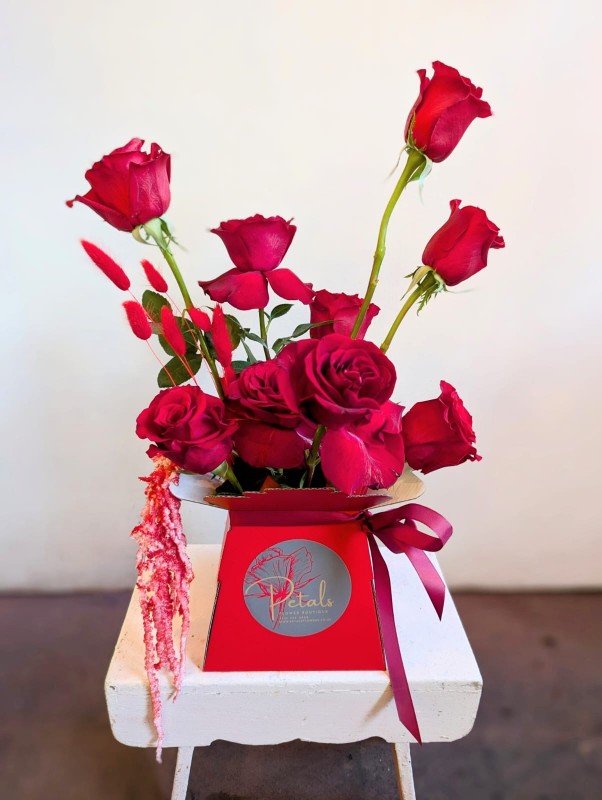 Modern Red Rose Bouquet - Valentine's Day Flowers