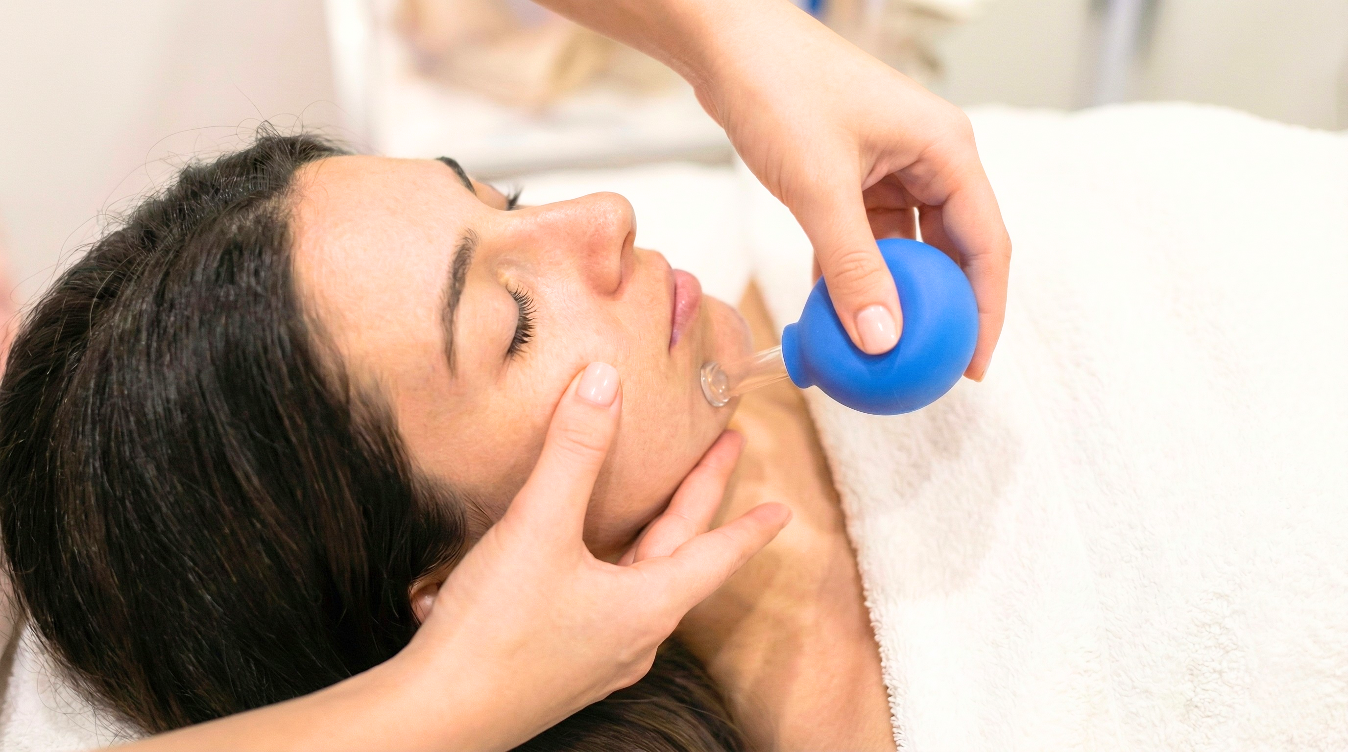 Facial Treatment + Facial Cupping + Face Lift Massage